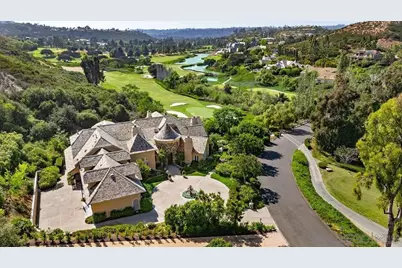  6253 Clubhouse Drive, Rancho Santa Fe, CA 92067 - Photo 2