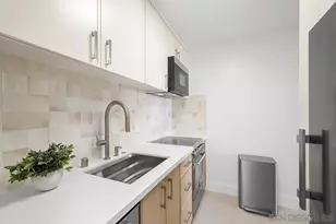 1720 Avenida Del Mundo, Coronado, CA 92118 - Photo 18