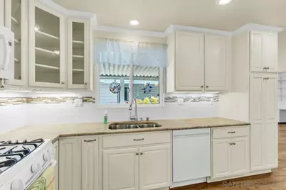  275 S Worthington #SPC 55, Spring Valley, CA 91977 - Photo 14