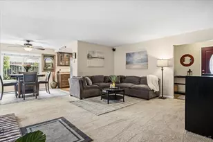 267 Hannalei Dr, Vista, CA 92083 - Photo 4