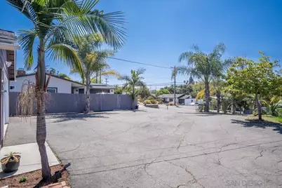  267 Hannalei Dr, Vista, CA 92083 - Photo 40