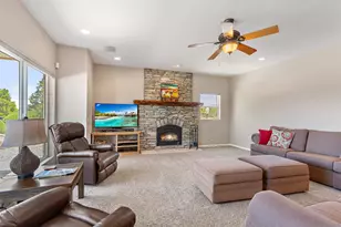 43700 Sunshine Cir, Aguanga, CA 92536 - Photo 6
