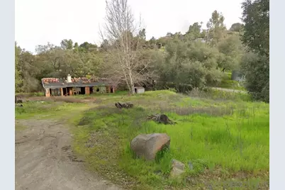  865 N Glen Oaks Dr, Alpine, CA 91901 - Photo 2