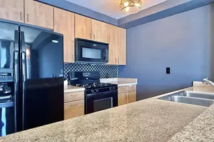 445 Island Ave, San Diego, CA 92101 - Photo 8