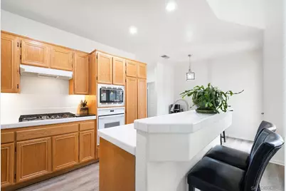  1425 Knoll Park Gln, Escondido, CA 92029 - Photo 8