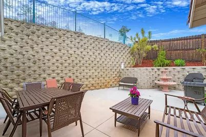  1425 Knoll Park Gln, Escondido, CA 92029 - Photo 32