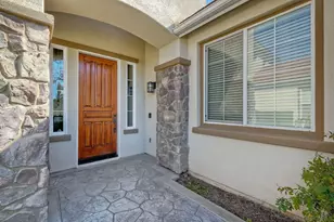 993 Hawthorne Creek Dr, Chula Vista, CA 91914 - Photo 6