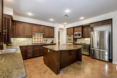  993 Hawthorne Creek Dr, Chula Vista, CA 91914 - Photo 14