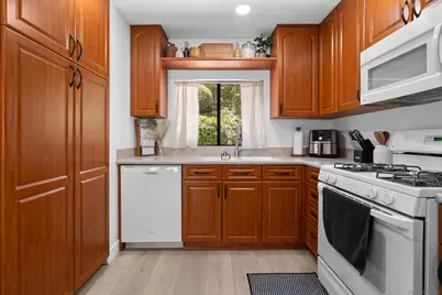  10781 Riderwood Terr #B, Santee, CA 92071 - Photo 8