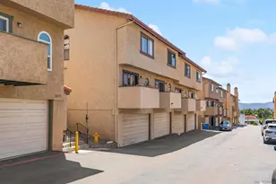 10781 Riderwood Terrace, Santee, CA 92071 - Photo 4