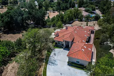  41025 Los Ranchos Cir, Temecula, CA 92592 - Photo 2