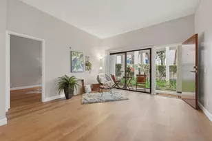 8320 Regents Rd, San Diego, CA 92122 - Photo 6