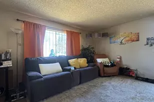 3006 Chamoune, San Diego, CA 92105 - Photo 4