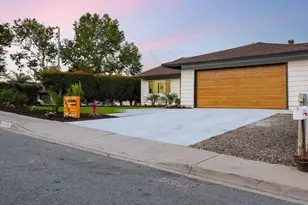 10108 Tres Lagos Ct, Spring Valley, CA 91977 - Photo 36