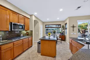 2555 N Trail Ct, Chula Vista, CA 91914 - Photo 16