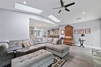  4940 Edwin Pl, San Diego, CA 92117 - Photo 4