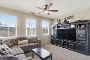27568 Campana Cir, Temecula, CA 92591 - Photo 14