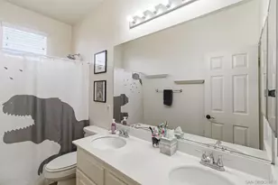 27568 Campana Cir, Temecula, CA 92591 - Photo 20