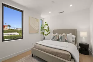 1075 Opal St, San Diego, CA 92109 - Photo 16