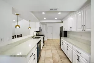 5687 Menorca Dr, San Diego, CA 92124 - Photo 12
