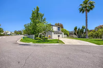  5687 Menorca Dr, San Diego, CA 92124 - Photo 2