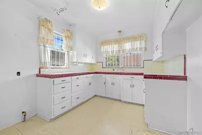  700 E 1st, National City, CA 91950 - Photo 18
