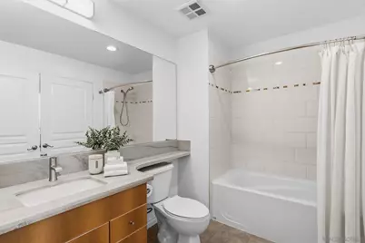  300 W Beech St #1705, San Diego, CA 92101 - Photo 14