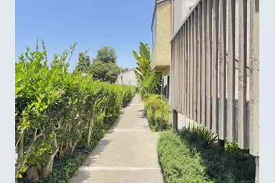  8520 Via Mallorca #J, La Jolla, CA 92037 - Photo 14