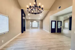 38825 Charlesworth Dr, Cathedral City, CA 92234 - Photo 2