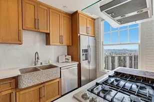 702 Ash St, San Diego, CA 92101 - Photo 16