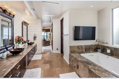  5390 Carlsbad Boulevard, Carlsbad, CA 92008 - Photo 22