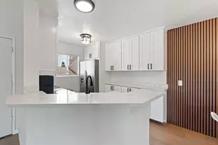 7048 Camino Degrazia, San Diego, CA 92111 - Photo 10