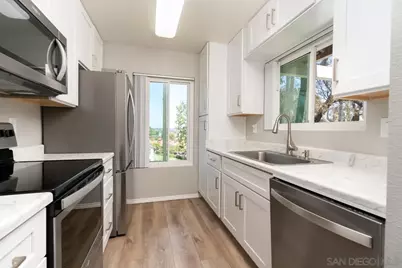  663 Diamond Way #229, Vista, CA 92083 - Photo 4