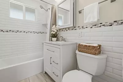  3265 Geddes Dr, San Diego, CA 92117 - Photo 20