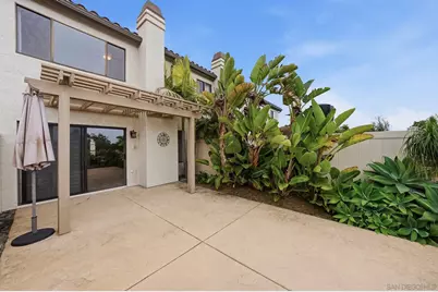  957 Fir Tree Pl., Carlsbad, CA 92011 - Photo 28