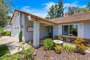 2070 Fuerte Ln, Escondido, CA 92026 - Photo 2