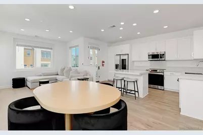  832 Makani #1, Chula Vista, CA 91911 - Photo 12
