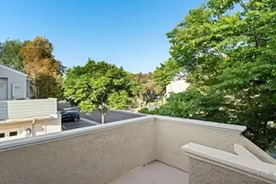 387 Deerfield, Irvine, CA 92606 - Photo 10
