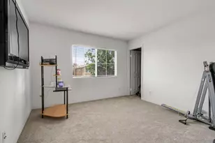 25864 Marco Polo St, Murrieta, CA 92563 - Photo 16