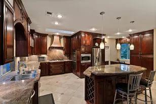 2389 Victoria Cir, Alpine, CA 91901 - Photo 10