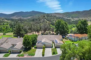29549 Circle R Greens Dr, Escondido, CA 92026 - Photo 2