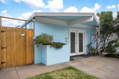  5036 W Point Loma Blvd, San Diego, CA 92107 - Photo 1