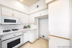 11985 Tivoli Park Row, San Diego, CA 92128 - Photo 14
