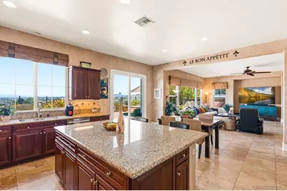  7090 Corintia Street, Carlsbad, CA 92009 - Photo 8