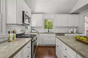 3412 Buena Creek Rd, Vista, CA 92084 - Photo 10