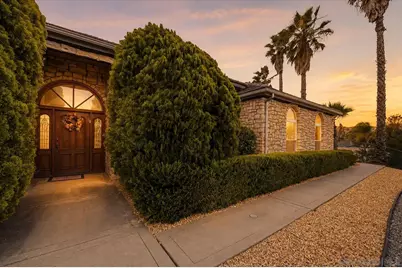  10015 El Capitan Real Rd, El Cajon, CA 92021 - Photo 2