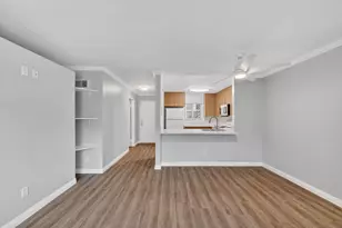 7545 Charmant Dr, San Diego, CA 92122 - Photo 8