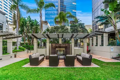  700 W E Street #2905, San Diego, CA 92101 - Photo 56