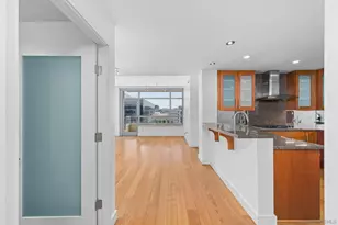 700 W E St, San Diego, CA 92101 - Photo 10