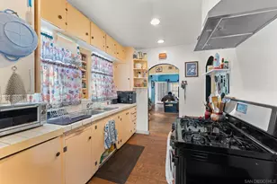 2327 Etiwanda St, San Diego, CA 92107 - Photo 8